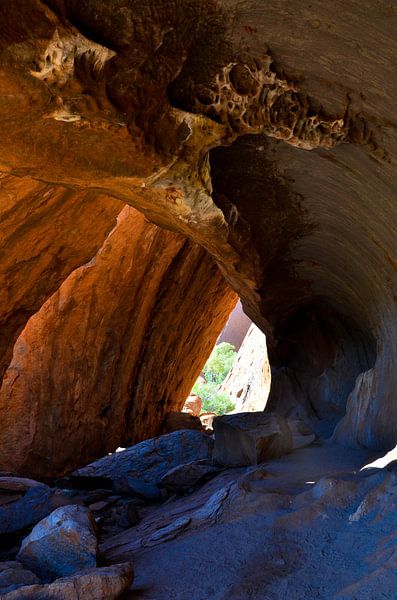 Verborgene Passage: die Essenz des Uluru von Evelien Captein