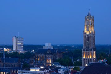 Binnenstad van Utrecht met Domtoren en Domkerk van Donker Utrecht