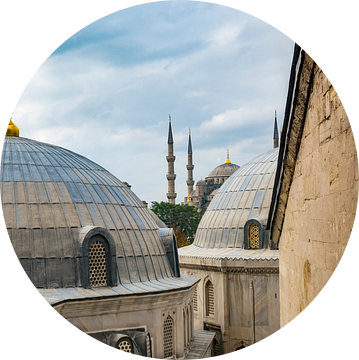 Uitzicht over de graftombes van de Hagia Sophia in Istanbul Türkiye. van Sjoerd van der Wal Fotografie