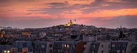 Panoramablick auf den Montmartre und die Sacre Coeur bei Sonnenuntergang