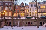 Winterabendstimmung entlang der Nieuwgracht, Utrecht von Russcher Tekst & Beeld Miniaturansicht