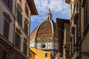 Gezicht op de kathedraal van Santa Maria del Fiore in Florence, Italië van Rico Ködder