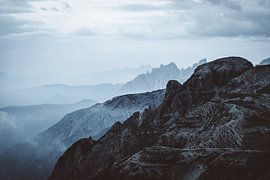 Berglagen bei Sonnenuntergang in Auronzo von Albert Roams