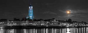 Panorama Lebuïnuskerk te Deventer met supermaan van Anton de Zeeuw