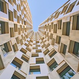 Looking up in Berlin by Jenco van Zalk