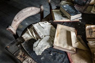 Oude school boeken op tafel