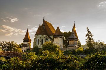 Kasteel Biertan in Transsylvanië van Roland Brack