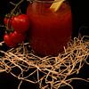 Tomaten-Gin-Cocktail mit Staudensellerie und Strauchtomaten von Babetts Bildergalerie