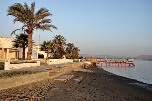 The magic of dusk on Paracas beach, Peru