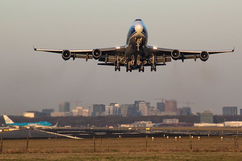 La Reine des Cieux part de l'aéroport d'Amsterdam Schiphol par Robin Smeets