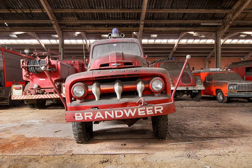 Brandweer - FORD F Firefighting classic cars by Jacqueline Ansorg
