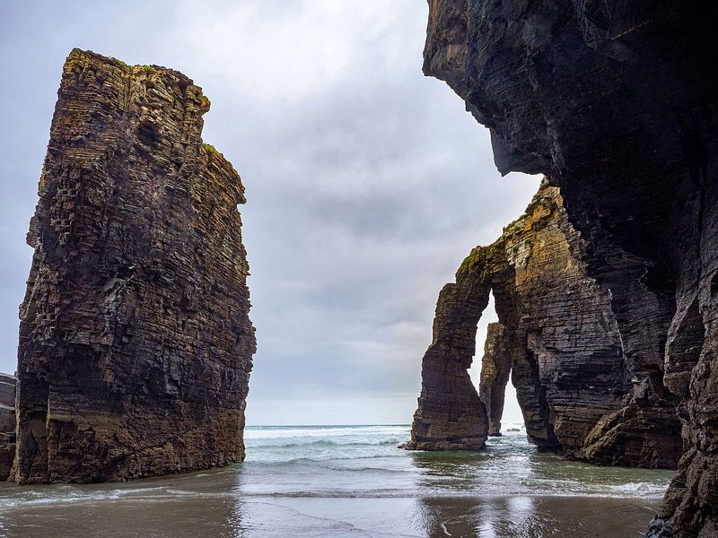 Las Cathedrales by Gert van Eck