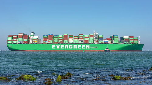 Containerschip Ever Greet van Evergreen.