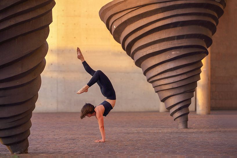 Body shapes in the urban environment by Patrick Lohmüller