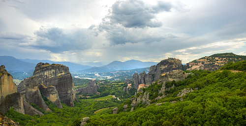Meterora, Greece van Teuni's Dreams of Reality