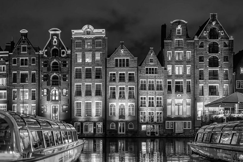Damrak Amsterdam schwarz auf weiß von Michiel Buijse