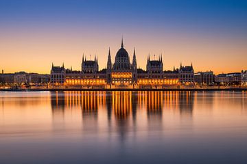 Lever de soleil à Budapest, Hongrie sur Michael Abid