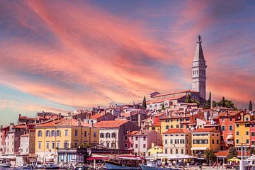 Panorama der romantischen Hafenstadt Rovinj in Kroatien