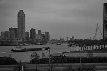 Rotterdam Skyline bw 2 van Nuance Beeld