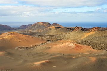 Paysage volcanique du parc national de Timanfaya à Lanzarote sur Michael Valjak