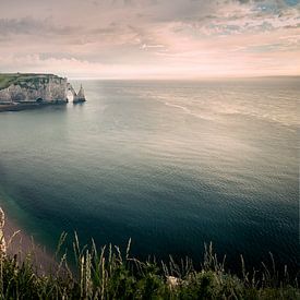 Etretat, Normandy at sunset by Tom in 't Veld