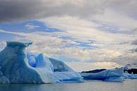 ijsbergen in het Los Glaciares N.P. van Antwan Janssen thumbnail