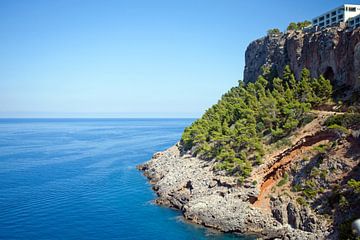 Rotskust in Mallorca van t.ART