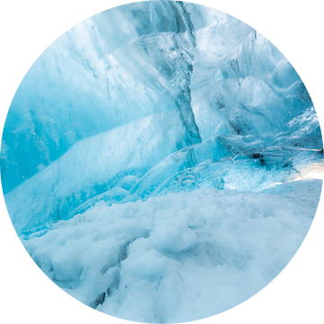 IJsgrot in gletsjer van Prachtt
