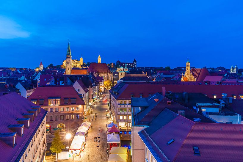 Skyline of Nuremberg with the Kaiserburg at night by Werner Dieterich