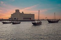 Museum van Islamitische Kunst in Doha, Qatar buitenopname bij zonsondergang