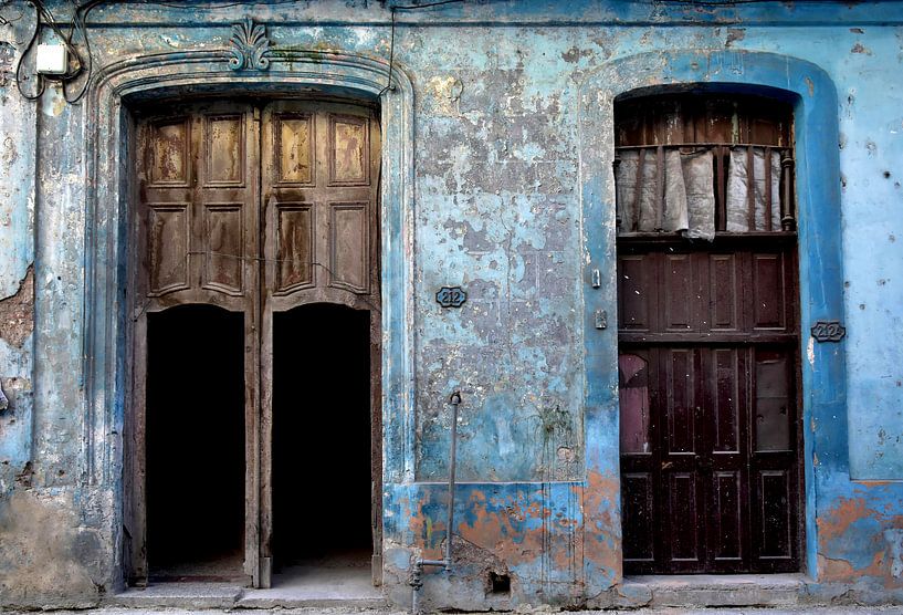 Alte Türen in Havanna  von Jutta Klassen