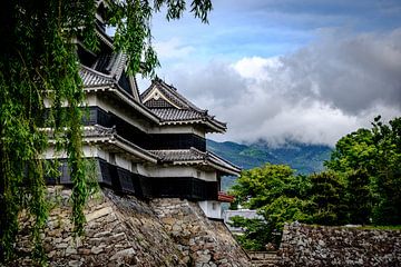 Matsumoto Castle in de Japanse Alpen von H Verdurmen