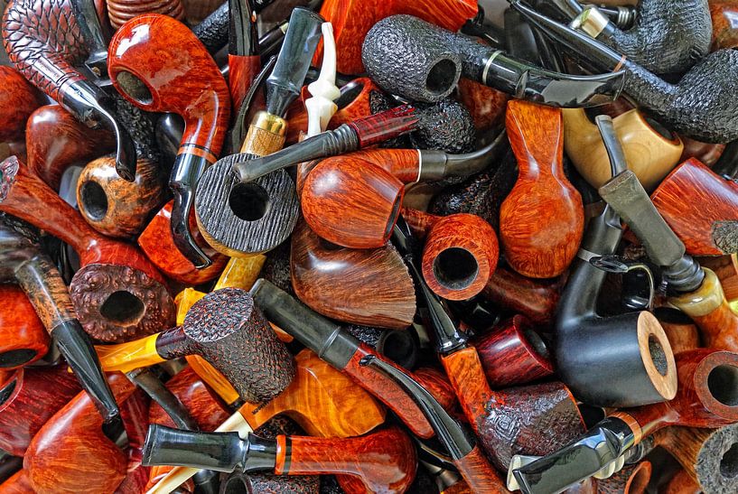Tobacco Pipes by Norman Krauß