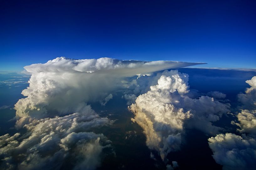 Thunderstorm flight 2 by Denis Feiner