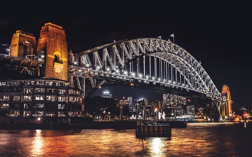 Sydney by Hello Pompoyo