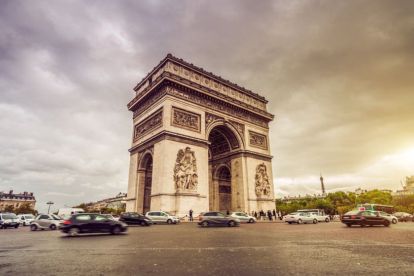 Arc de Triomphe  by davis davis