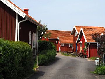 Kleurrijk buurtje bij Fjällbacka van Helene Ketzer