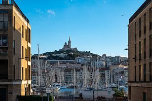Marseille en de Notre Dame de la Garde van Werner Lerooy