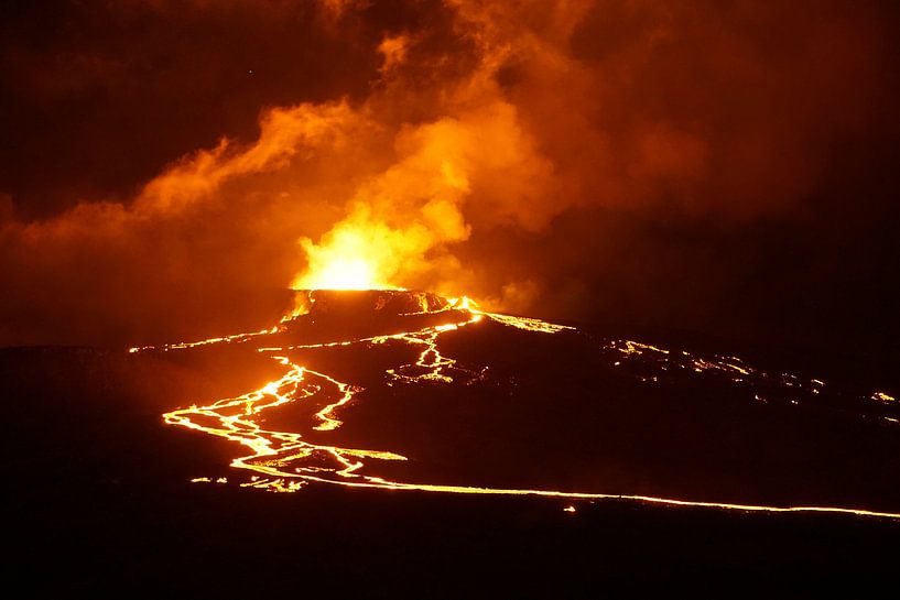 Vulkanausbruch &amp; Lava | Vulkan Fagradalsfjall Island von Yvonne Berkhout