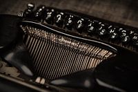 Oude zwarte typemachine