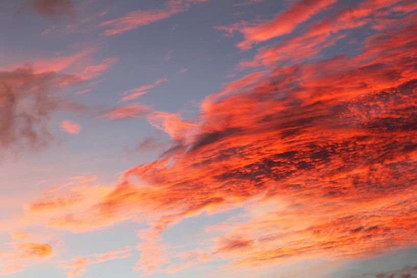 Avondrood Tanah Lot van Inge Hogenbijl