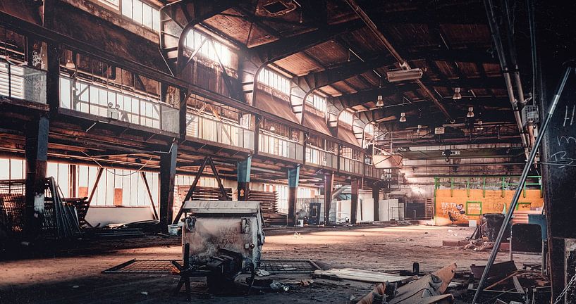 Verlaten staalfabriek in het Ruhrgebied - Thyssen Krupp Essen Industrie van Jakob Baranowski - Photography - Video - Photoshop