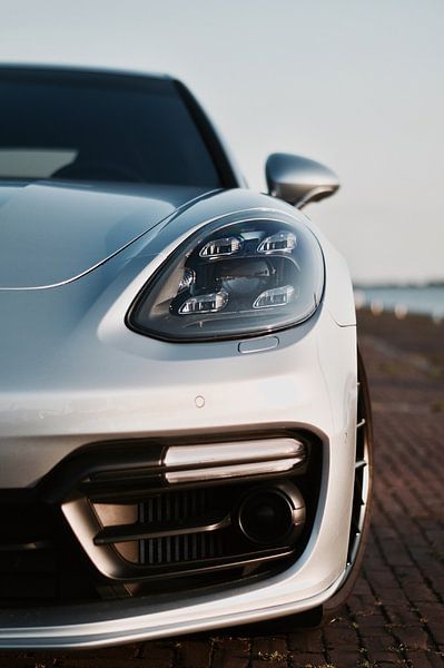 Porsche Panamera van Mike Landman