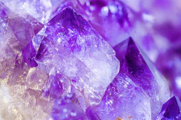 Cristal d'améthyste violet sur ManfredFotos