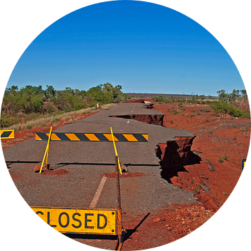 Australië: Verwoeste weg in de outback van WeltReisender Magazin