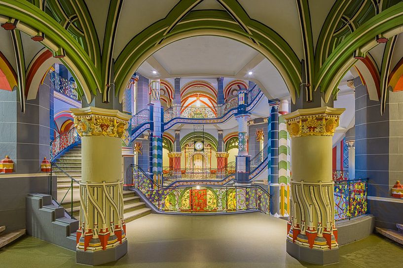 Farbenfrohe Architektur des Landgerichts in Halle (Saale) von Henk Meijer Photography