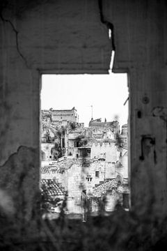Vue à travers | Matera, Italie | Photographie de voyage fine art sur Monique Tekstra-van Lochem