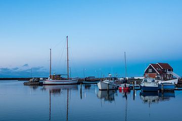 Blick auf den Hafen von Klintholm Havn in Dänemark von Rico Ködder