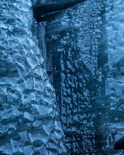 Abstrakte Eishöhle