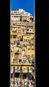 De straten van Amman, gezien vanaf een balkon (Jordanië)